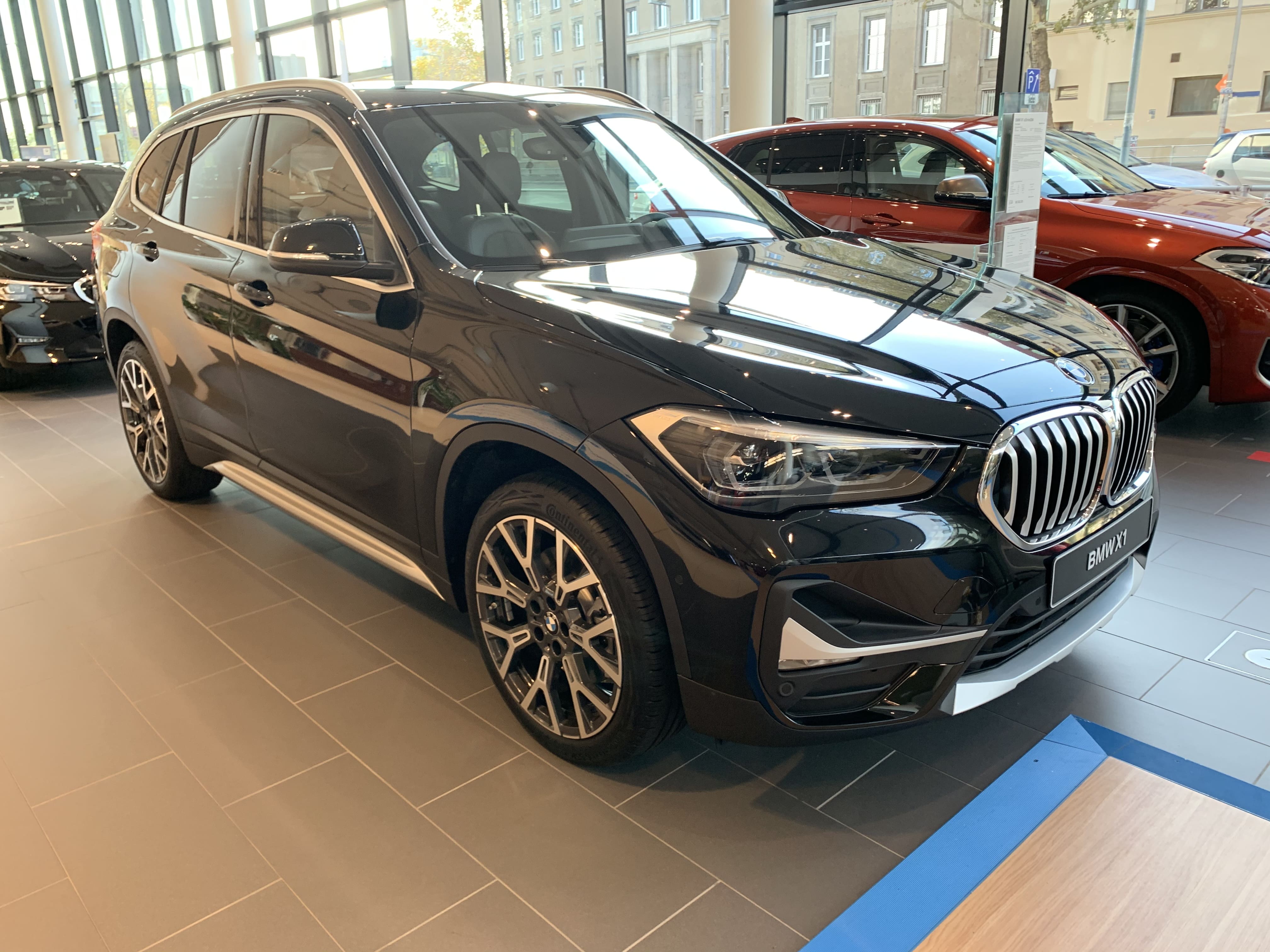 BMW X1 sDrive 18d Advantage Neufahrzeug (Diesel, Automatik